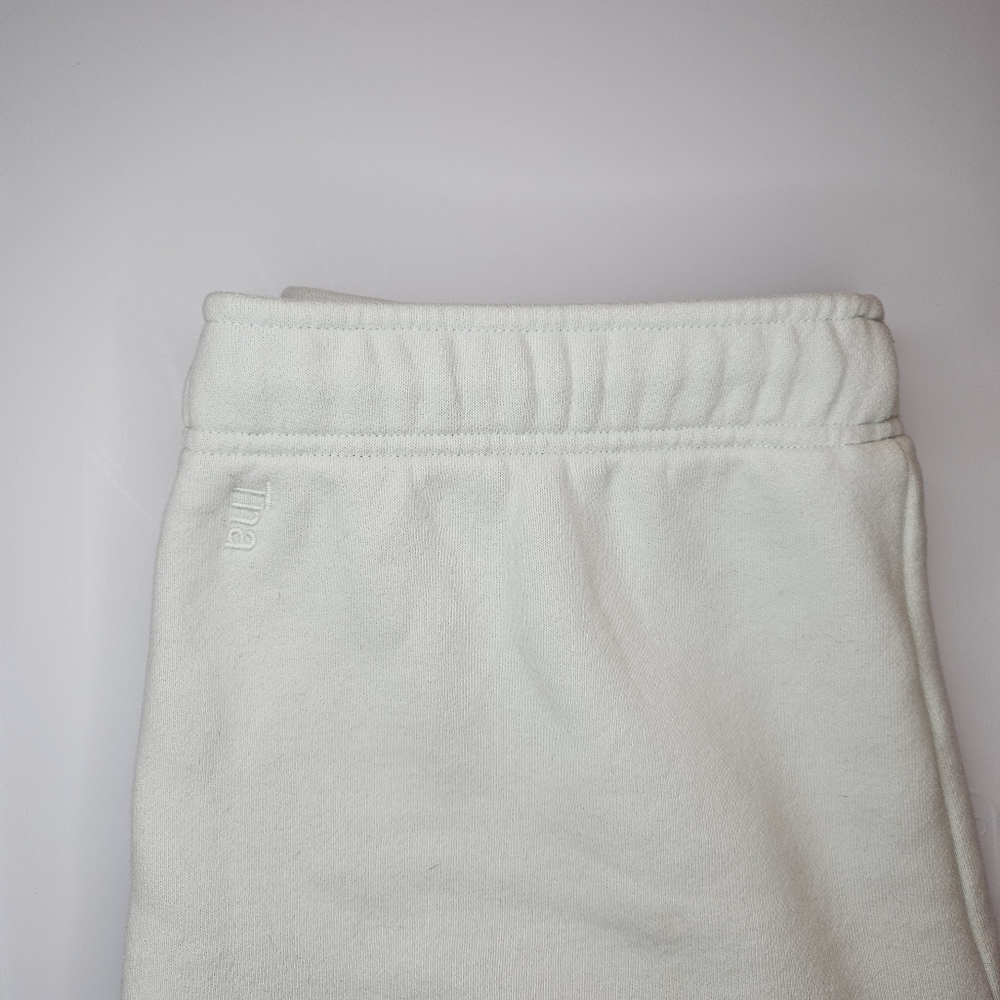 TNA cozy fleece boyfriend basic sweatshort